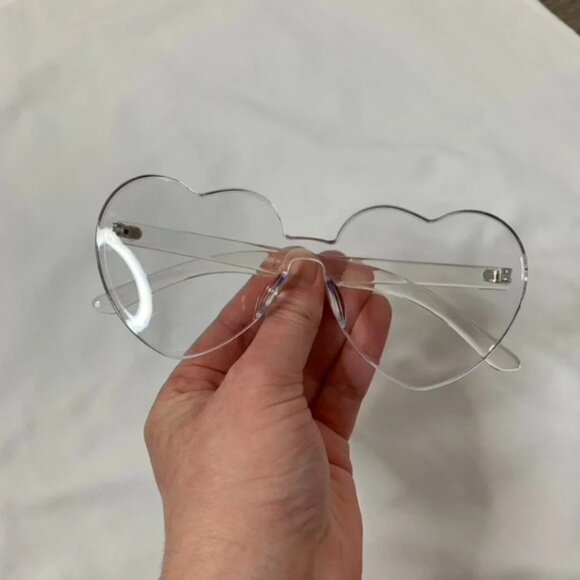 Women's Heart Shape Sunglasses Clear Acrylic Festival Coastal Cowgirl Party - Picture 14 of 14